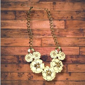 Elegant Enamel Statement Necklace With Cream and Gold Flowers
